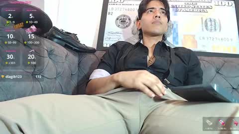 Snapshot of angelbianchi chatting on December 11, 2024, 11:54 pm Angel Bianchi online show from December 11, 2024, 11:54 pm