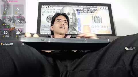 Snapshot of angelbianchi chatting on December 19, 2024, 11:35 pm Angel Bianchi online show from December 19, 2024, 11:35 pm