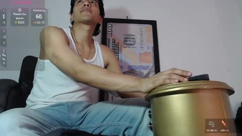 Snapshot of angelbianchi chatting on January 4, 2025, 6:19 pm Angel Bianchi online show from January 4, 2025, 6:19 pm