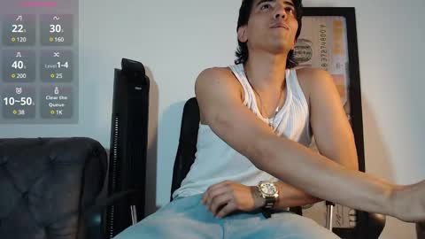 Snapshot of angelbianchi chatting on January 7, 2025, 9:46 pm Angel Bianchi online show from January 7, 2025, 9:46 pm