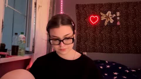 angelcatier online show from July 4, 2026, 5:52 pm