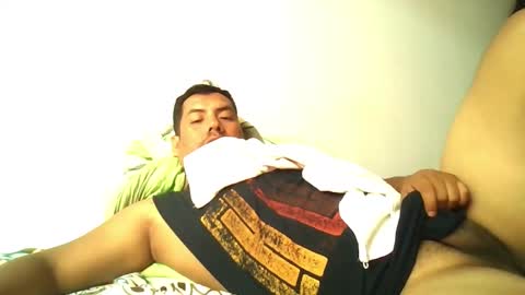 Snapshot of angeldavid90 chatting on February 15, 2026, 2:36 pm angeldavid90 online show from February 15, 2026, 2:36 pm