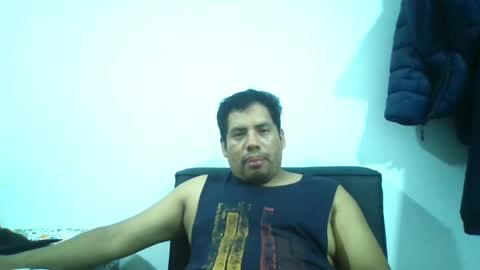 angeldavid90 online show from May 15, 2026, 11:01 pm