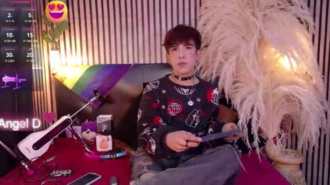 Angel dust online show from February 5, 2026, 4:06 am