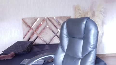 angel online show from March 25, 2026, 1:50 pm