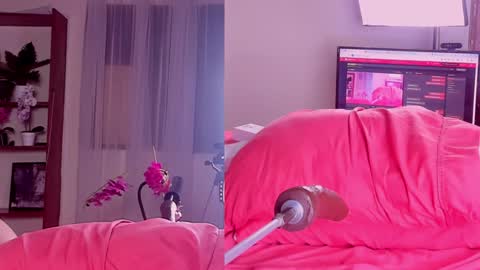 Snapshot of angeli__wu chatting on January 25, 2025, 6:55 am Angeli online show from January 25, 2025, 6:55 am