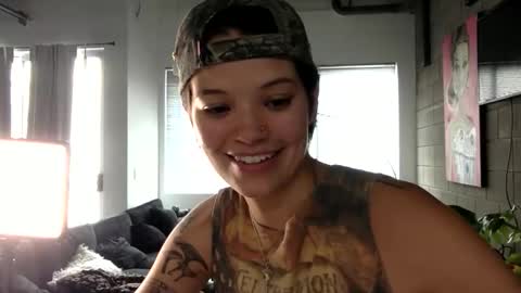 Snapshot of angelia01m chatting on May 31, 2026, 6:53 pm angelia01m online show from May 31, 2026, 6:53 pm