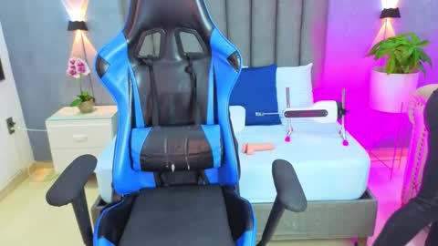 A N G E L I C A online show from October 6, 2025, 12:02 pm