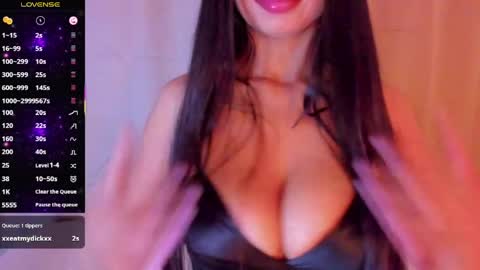Snapshot of angelica_hot19 chatting on May 2, 2026, 2:00 pm angelica_hot19 online show from May 2, 2026, 2:00 pm