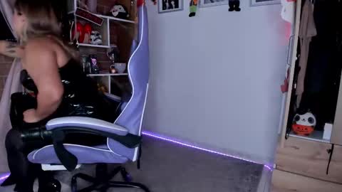 Snapshot of angelica_sparks chatting on October 30, 2025, 3:52 am Angelica Sparks online show from October 30, 2025, 3:52 am