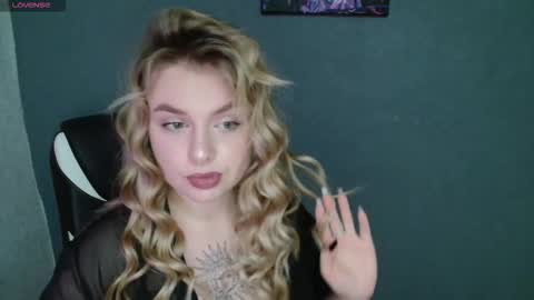 Snapshot of angelicablanch chatting on October 26, 2025, 8:48 pm angelicablanch online show from October 26, 2025, 8:48 pm