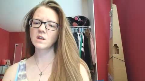 AngelicAngel online show from June 25, 2026, 5:06 pm