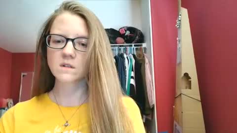 AngelicAngel online show from June 26, 2026, 8:35 pm
