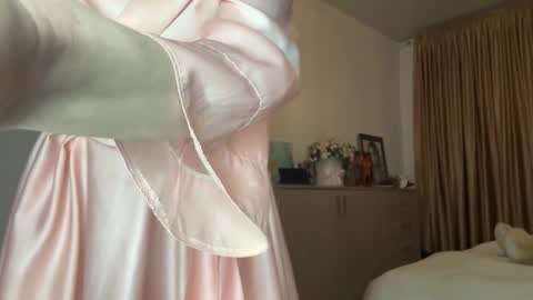 Snapshot of angelicfenix chatting on February 27, 2026, 2:39 pm angelicfenix online show from February 27, 2026, 2:39 pm