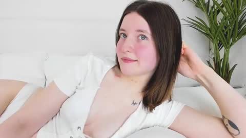 Angelic online show from February 26, 2025, 6:15 am