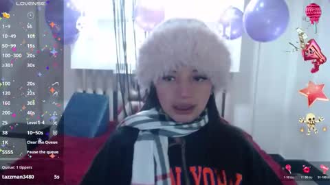 angelie online show from November 7, 2025, 6:02 am