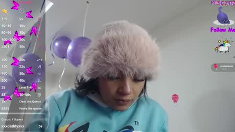 angelie online show from November 11, 2025, 3:06 am