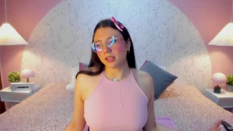 Angelica online show from April 12, 2026, 4:56 pm