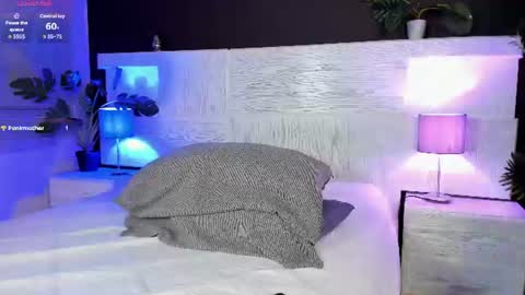 angelina_hilton online show from June 25, 2026, 11:48 am