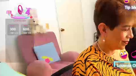 Snapshot of angelina_stone_65 chatting on September 23, 2025, 1:58 pm Angelina online show from September 23, 2025, 1:58 pm