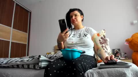 Snapshot of angelinacht chatting on February 14, 2025, 7:07 am Angelina online show from February 14, 2025, 7:07 am