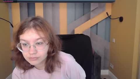 AngelinaLow online show from November 2, 2025, 6:27 am