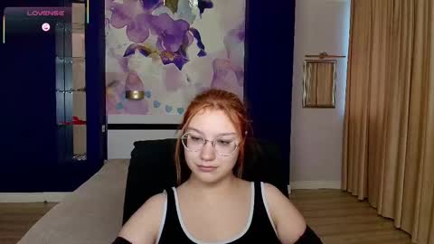 AngelinaLow online show from December 5, 2025, 12:25 pm