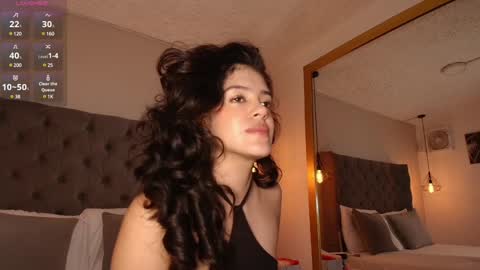 Snapshot of angelinarosss_ chatting on January 2, 2025, 7:40 pm online show from January 2, 2025, 7:40 pm