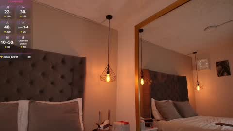 Snapshot of angelinarosss_ chatting on January 30, 2025, 9:04 pm online show from January 30, 2025, 9:04 pm