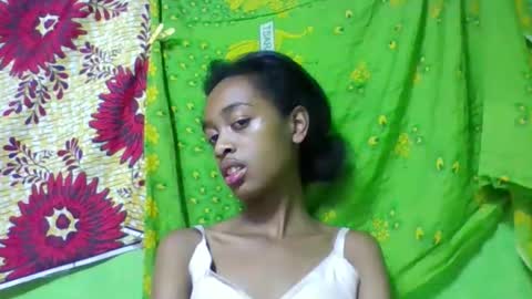 angeline221173 online show from May 7, 2026, 5:57 am