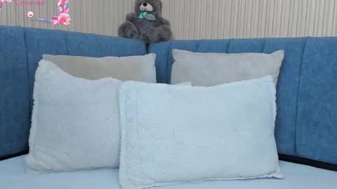 angeline online show from October 13, 2025, 12:05 pm