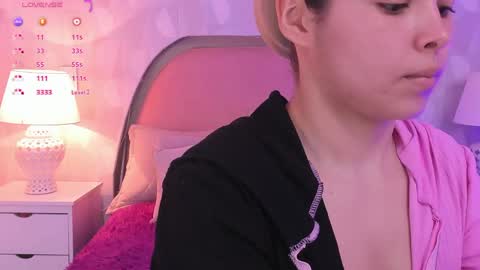 angeline online show from May 15, 2026, 12:23 pm