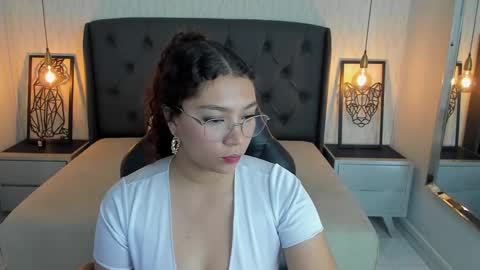 ANGELINE online show from February 25, 2026, 7:34 pm