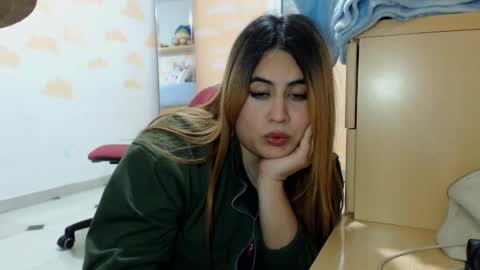 Angel online show from March 9, 2026, 9:52 pm