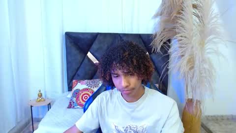 Angel online show from February 18, 2026, 9:11 pm