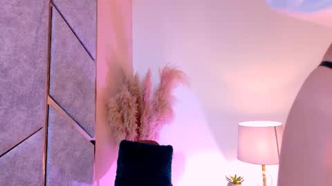 Angel online show from March 12, 2025, 12:47 pm