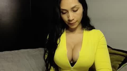  ANGELA ISABELLA  online show from November 8, 2025, 12:44 am