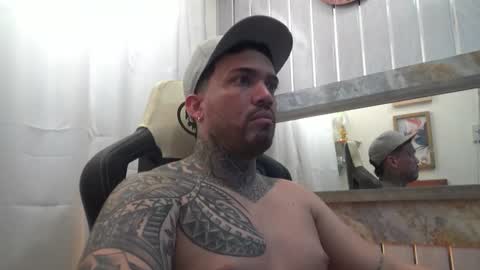 angellatino0 online show from October 12, 2025, 4:00 am