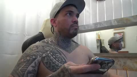 angellatino0 online show from October 13, 2025, 4:23 am