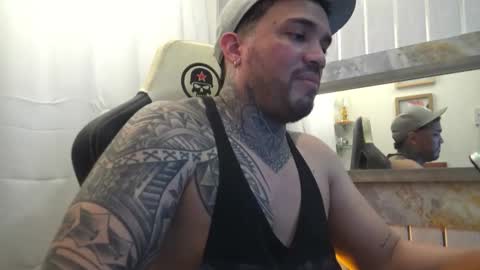 angellatino0 online show from October 15, 2025, 3:06 am