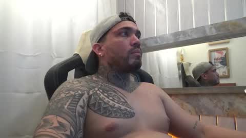 angellatino0 online show from October 21, 2025, 7:53 am