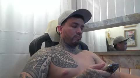 angellatino0 online show from October 26, 2025, 7:25 am