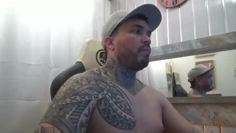 angellatino0 online show from November 4, 2025, 3:27 am