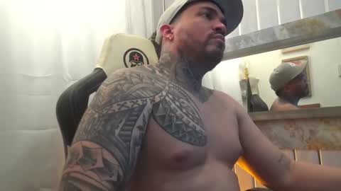 angellatino0 online show from November 13, 2025, 8:02 am