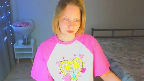 Snapshot of angellisss chatting on November 7, 2025, 9:09 am Cutie online show from November 7, 2025, 9:09 am