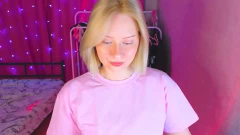 Cutie online show from March 8, 2026, 12:09 pm