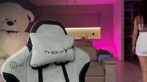 Snapshot of angelmi171 chatting on October 30, 2025, 7:14 pm angelmi171 online show from October 30, 2025, 7:14 pm