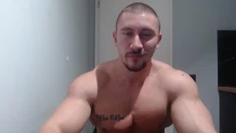  ------- SEX SHOW WITH GUYS AND GIRLS  MUSCLE SHOW online show from December 5, 2024, 7:17 pm