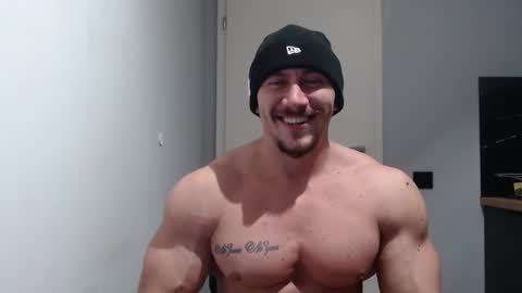  ------- SEX SHOW WITH GUYS AND GIRLS  MUSCLE SHOW online show from January 7, 2025, 7:28 pm