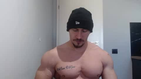  ------- SEX SHOW WITH GUYS AND GIRLS  MUSCLE SHOW online show from February 9, 2025, 1:46 pm